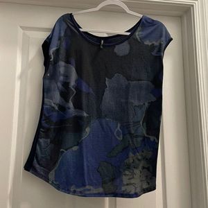 Edista Womens Short Sleeve Floral Print Relaxed Fit Top Size L Black Blue